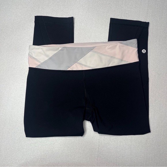 Lululemon Athletic Crop Leggings Black Pink White Workout Gym Activewear Size 8 - Picture 7 of 10